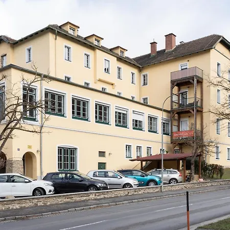 Revliving Premium Apartments Rosenburg Horn Exterior photo
