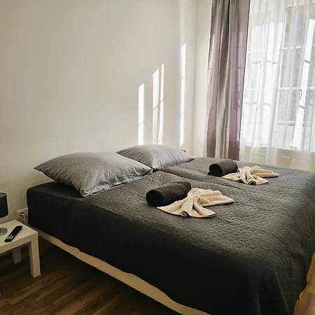 Revliving Premium Apartments Rosenburg Horn Exterior photo