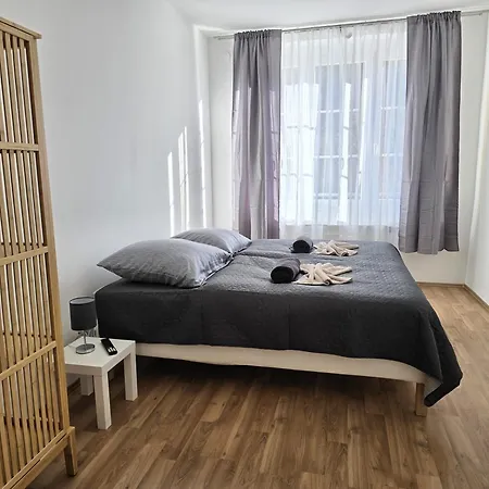 Revliving Premium Apartments Rosenburg Horn Exterior photo